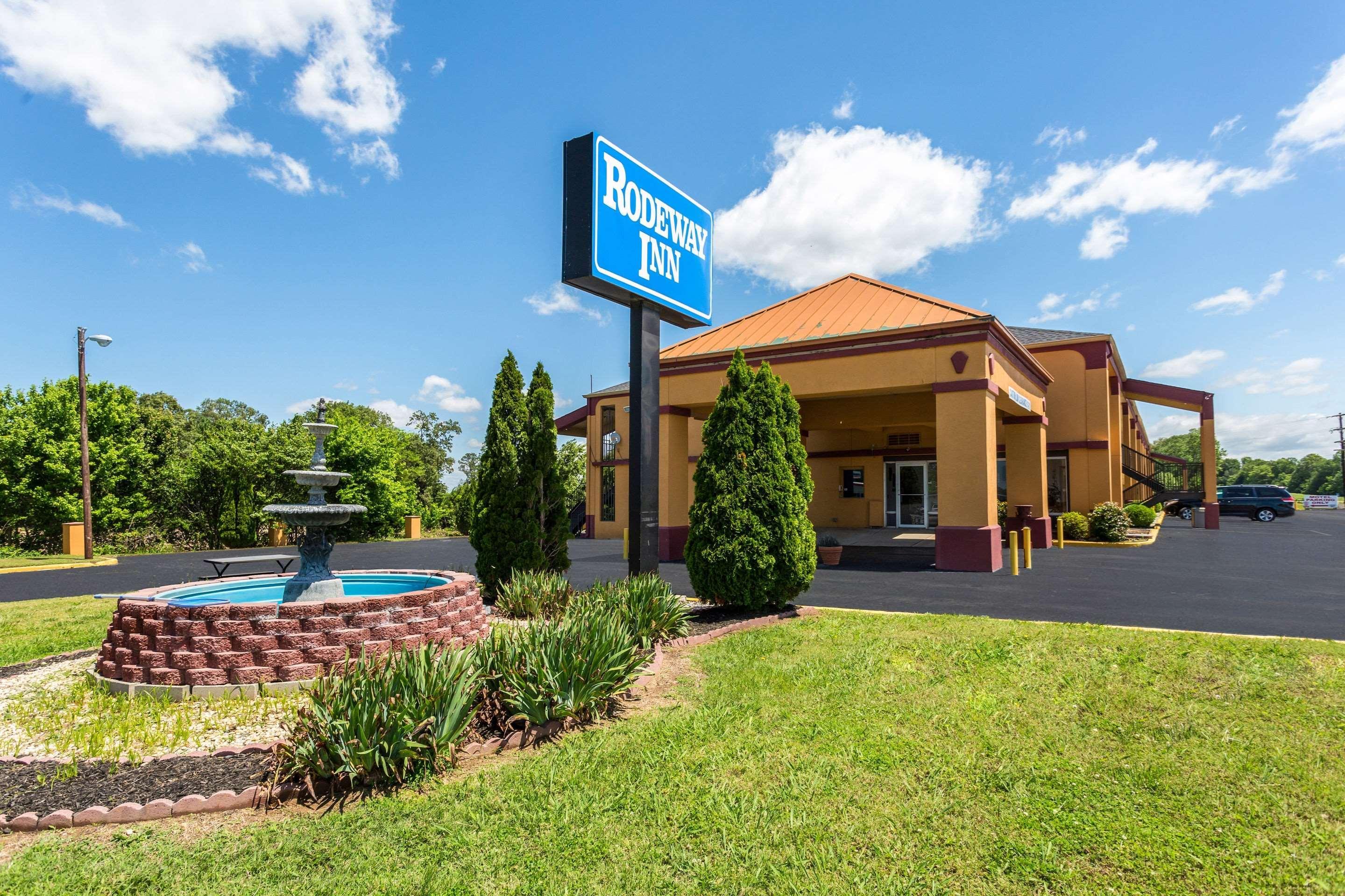 Rodeway Inn Denmark-Jackson Exterior photo